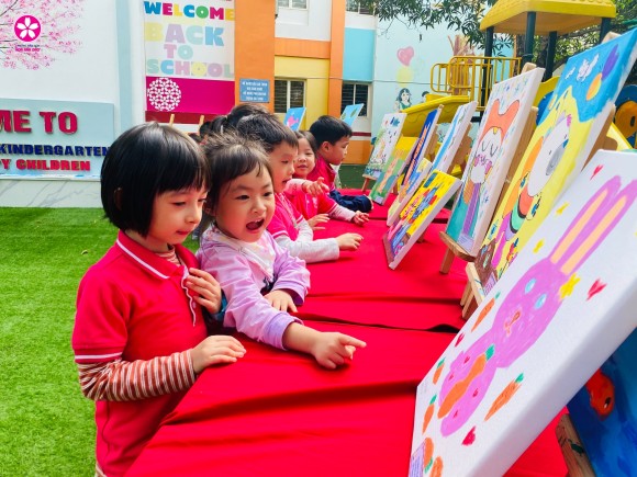 Thực đơn tháng 2 năm 2025